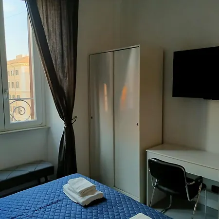 Pensionat World Wide Bed Termini 4*